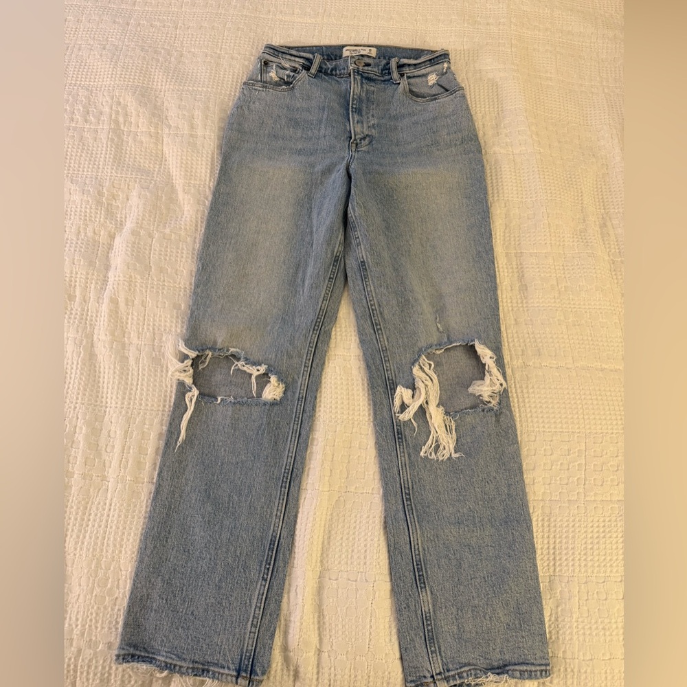 Abercrombie & Fitch The 90’s Straight Ultra High Rise Curve Love Jeans